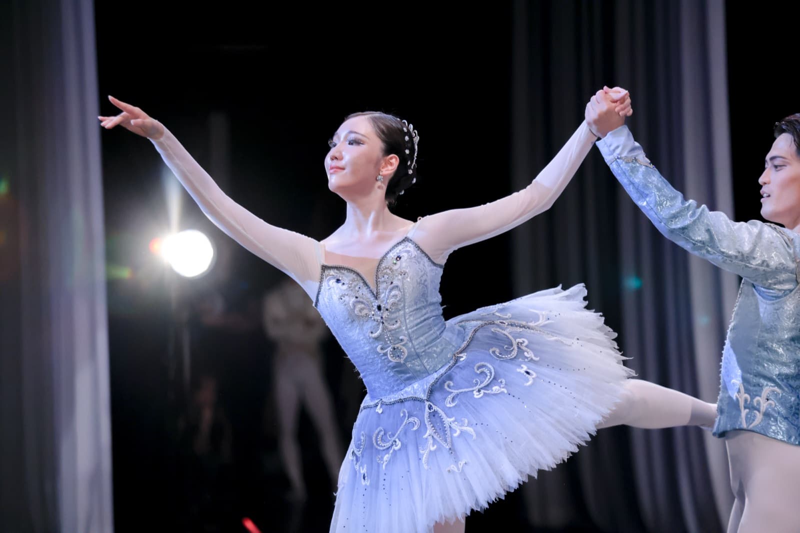 Ayami Ballet スタジオパフォーマンスの舞台写真 02